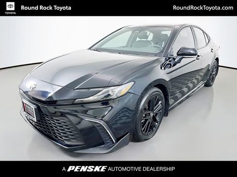 Certified 2025 Toyota Camry SE w/ Convenience Package image 1