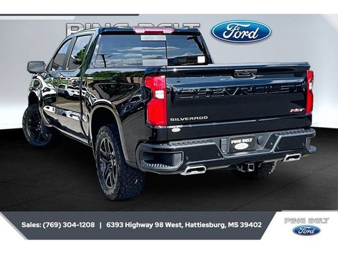 Used 2025 Chevrolet Silverado 1500 RST w/ Convenience Package II AWD/4WD image 2