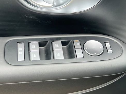 Certified 2026 Hyundai Ioniq 9 S image 15