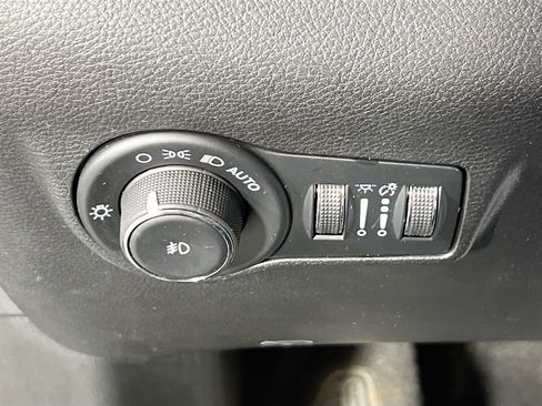 Used 2022 Jeep Compass Trailhawk w/ Trailhawk Elite Group AWD/4WD image 10