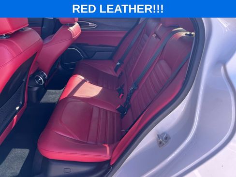 Used 2018 Alfa Romeo Giulia Ti Sport w/ Quick Order Package 22S Sport AWD/4WD image 9