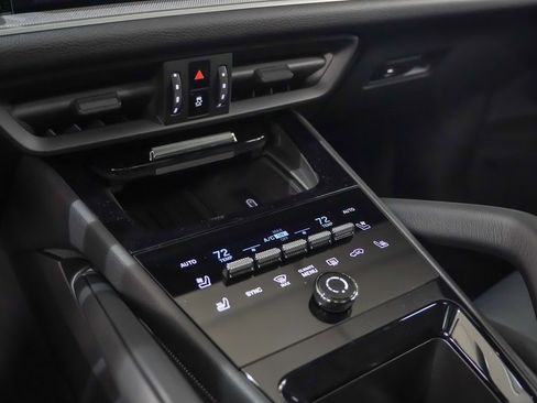 New 2026 Porsche Cayenne E-Hybrid image 32