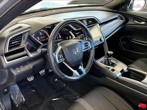 Used 2019 Honda Civic Sport image 17