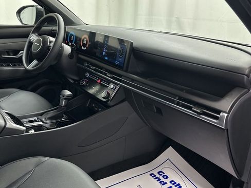 Certified 2025 Hyundai Santa Cruz SEL image 19