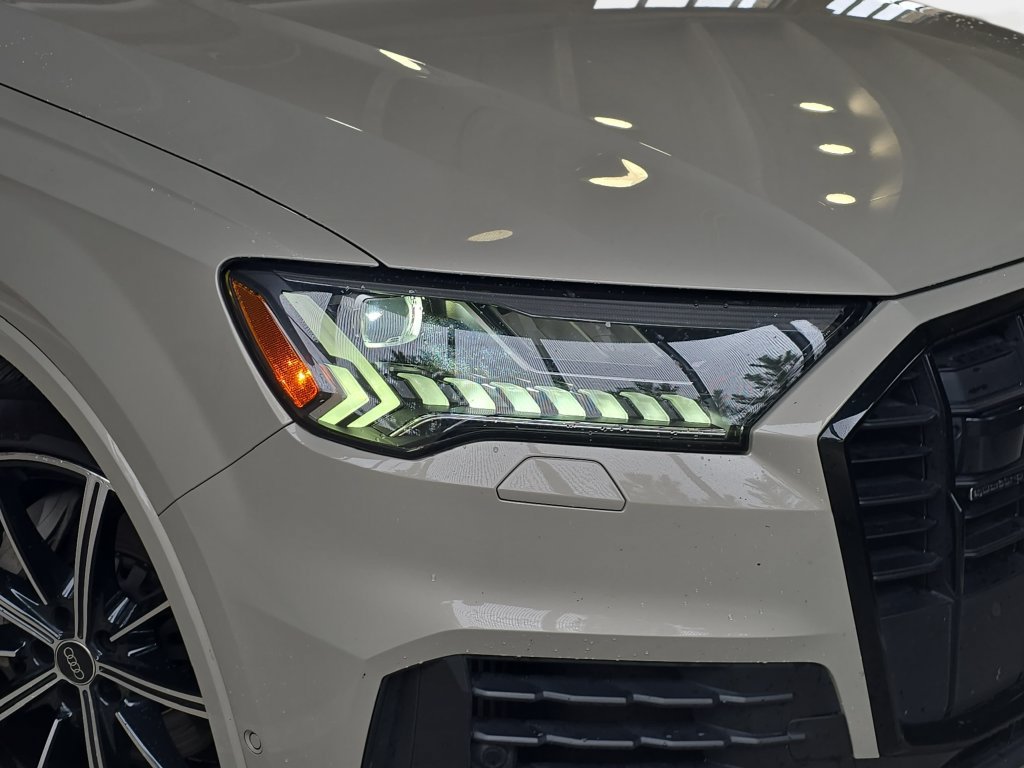 Used 2023 Audi Q7 3.0T Prestige w/ Prestige Package AWD/4WD image 32