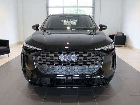 New 2025 Audi Q5 2.0T Premium Plus image 3