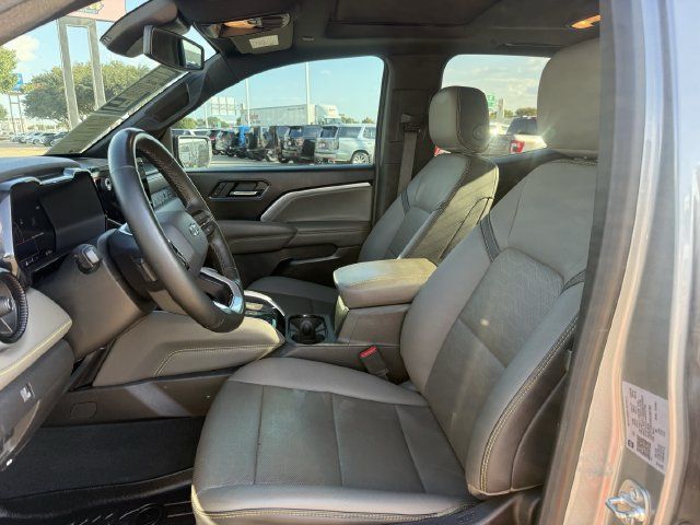 Certified 2025 Chevrolet Colorado ZR2 w/ Technology Package AWD/4WD image 28