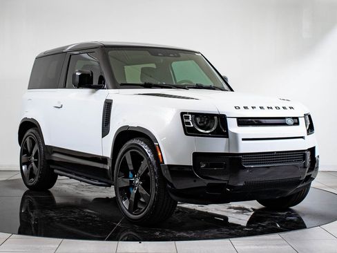 Used 2022 Land Rover Defender 90 V8 image 5