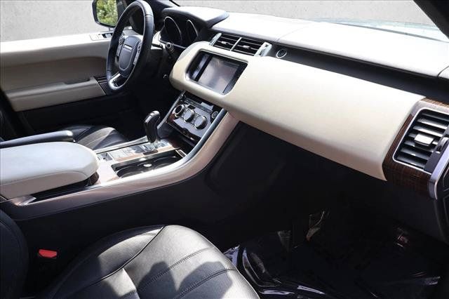 Used 2014 Land Rover Range Rover Sport HSE AWD/4WD image 28
