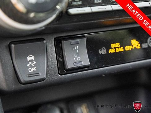 Used 2024 Toyota RAV4 SE w/ Weather & Moonroof Package AWD/4WD image 7