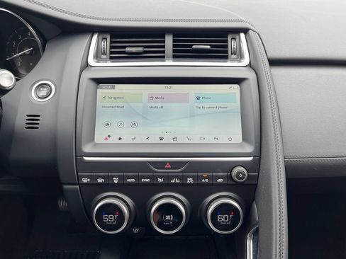Used 2020 Jaguar E-PACE AWD/4WD image 33