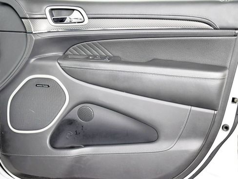 Used 2019 Jeep Grand Cherokee SRT image 40