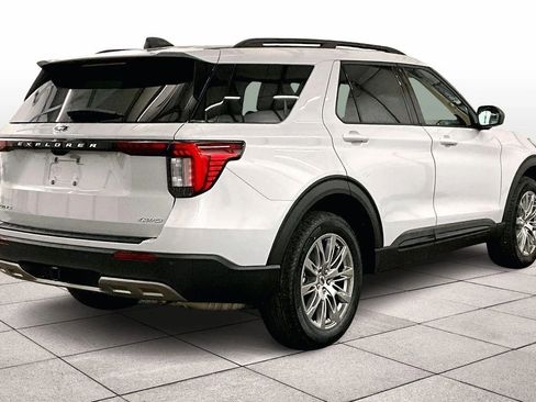 New 2026 Ford Explorer Active w/ Active Comfort Package image 11