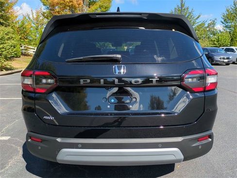 New 2025 Honda Pilot EX-L image 5