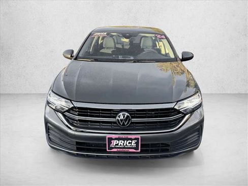 Used 2024 Volkswagen Jetta S image 2