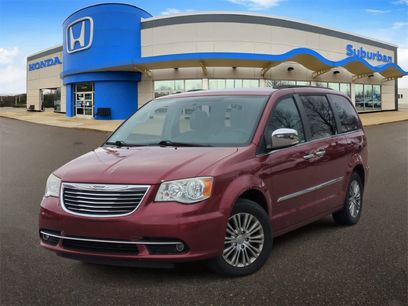 Used 2014 Chrysler Town & Country Touring-L w/ Driver Convenience Group