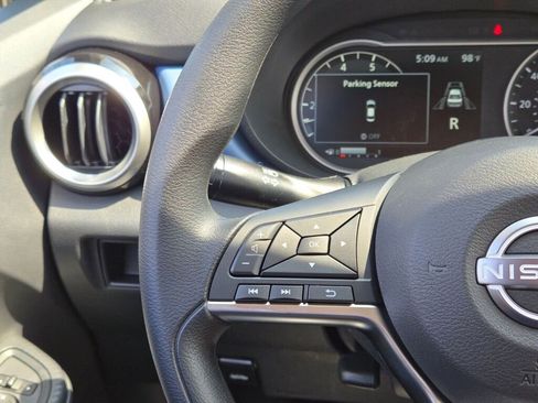 Used 2025 Nissan Versa SV w/ Trunk Package image 26