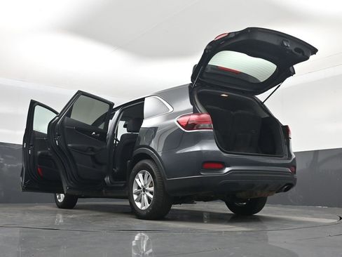 Used 2020 Kia Sorento LX image 62