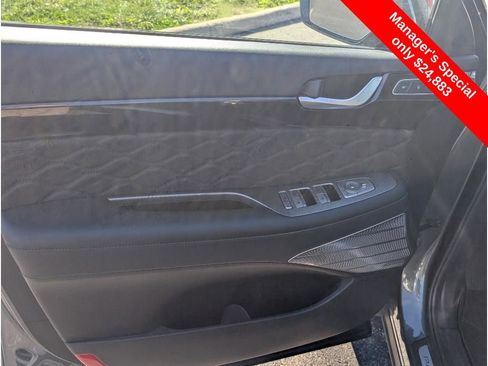 Used 2021 Hyundai Palisade Calligraphy image 15