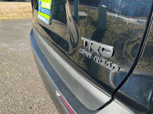 Used 2022 Toyota RAV4 TRD Off-Road image 32