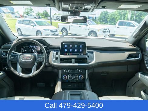 Used 2021 GMC Yukon SLT w/ SLT Premium Package AWD/4WD image 31