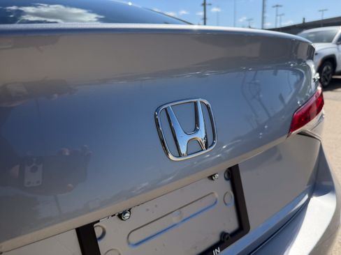 Used 2023 Honda Civic Sport image 8