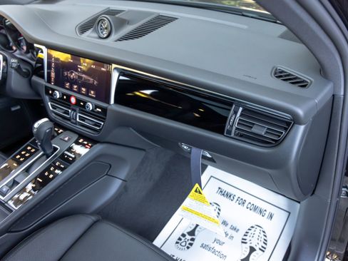 New 2026 Porsche Macan AWD/4WD image 56