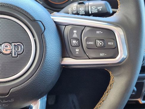 Used 2024 Jeep Wrangler Sahara image 17
