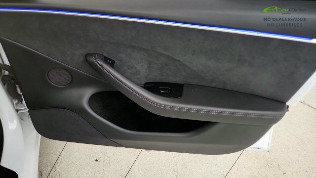 Used 2025 Tesla Model 3 Performance AWD/4WD image 36