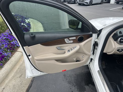 Used 2019 Mercedes-Benz C 300 4MATIC Sedan image 14