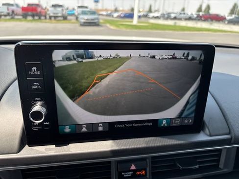 Certified 2025 Honda Pilot Touring image 20