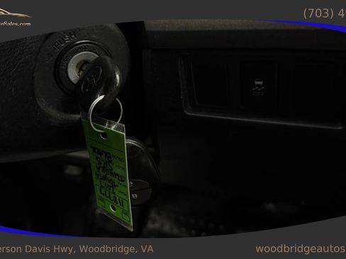 Used 2017 Toyota Tundra SR5 w/ TRD Off Road Package image 27