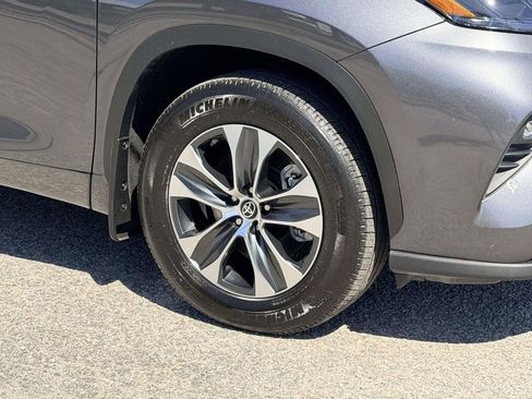 Certified 2025 Toyota Highlander XLE AWD/4WD image 26