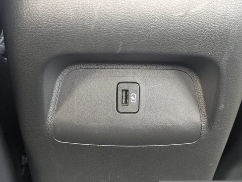 Used 2025 Nissan Sentra SV FWD image 14