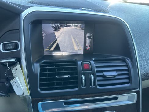 Used 2012 Volvo XC60 3.2 image 29