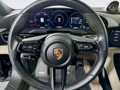 Used 2022 Porsche Taycan 4 Cross Turismo image 19