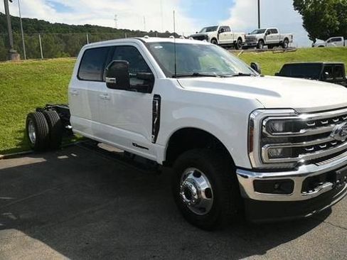 New 2026 Ford F350 Lariat AWD/4WD image 2