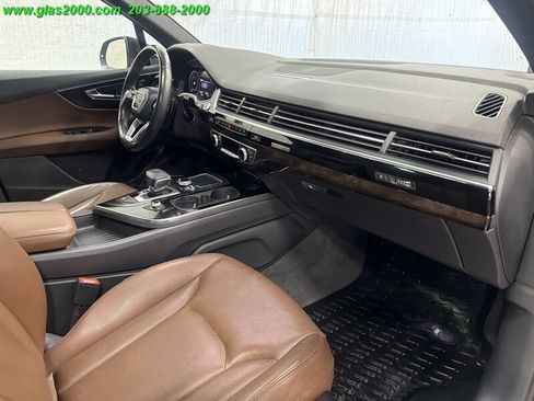 Used 2017 Audi Q7 3.0T Premium Plus AWD/4WD image 5