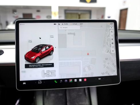 Used 2023 Tesla Model Y AWD image 20