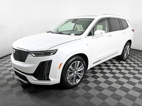 New 2025 Cadillac XT6 Premium Luxury w/ Technology Package image 3