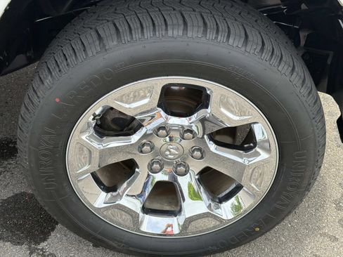 Used 2020 RAM 1500 Big Horn AWD/4WD image 10