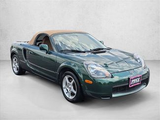 Used 2002 Toyota MR2 RWD video 3