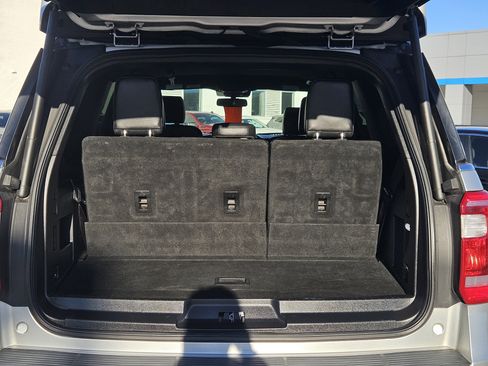 Used 2019 Ford Expedition XLT w/ Equipment Group 202A image 9