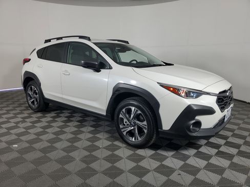 Used 2026 Subaru Crosstrek 2.0i Premium image 2