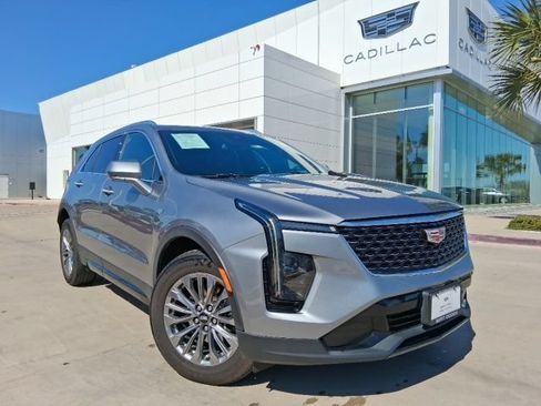 Used 2025 Cadillac XT4 Premium Luxury AWD/4WD image 1