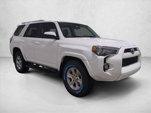 Used 2016 Toyota 4Runner SR5 RWD image 3