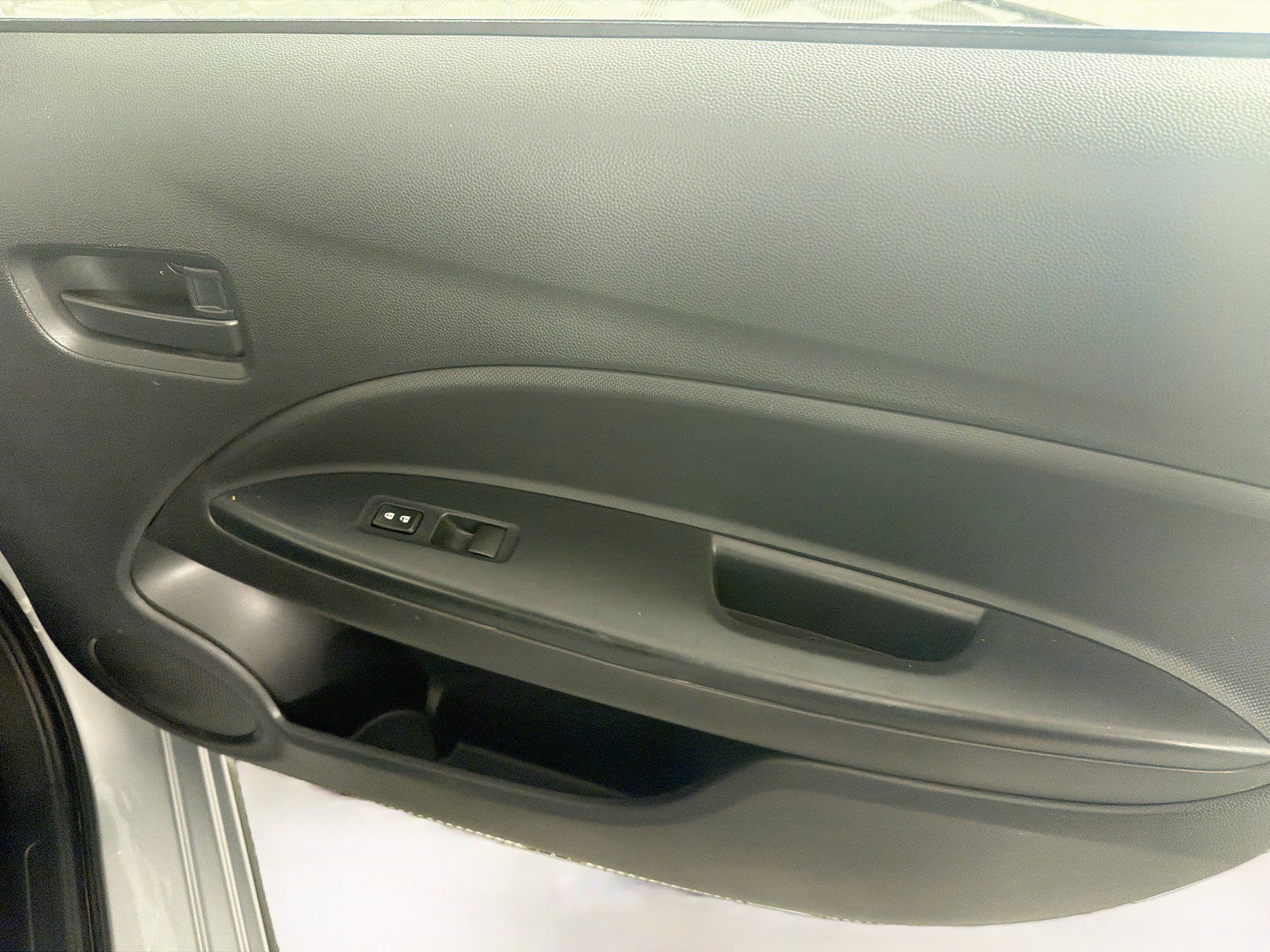 Used 2024 Mitsubishi Mirage ES FWD image 29