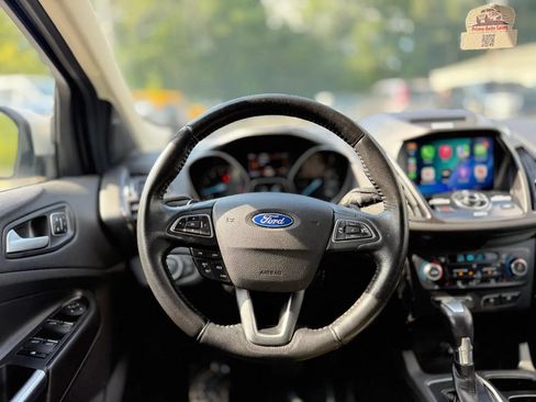 Used 2017 Ford Escape Titanium AWD/4WD image 15