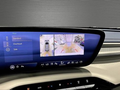 Used 2025 Buick Enclave Avenir w/ Super Cruise Package FWD image 14