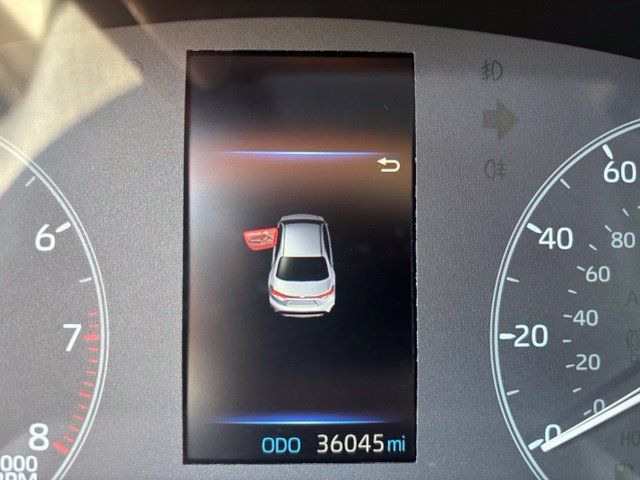 Used 2025 Toyota Corolla LE FWD image 11